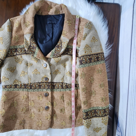 Courtenay Vintage Brown Tapestry Embroidered Blazer - Picture 8 of 8